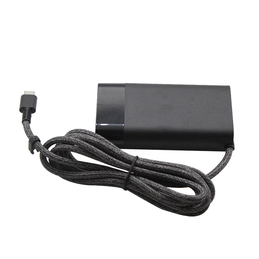 Axomag Slim 65W — wall cord inlet