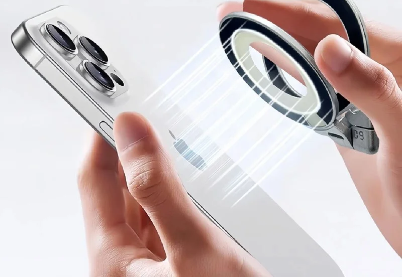 Axomag Orbit attaching magnetically to the back of a phone